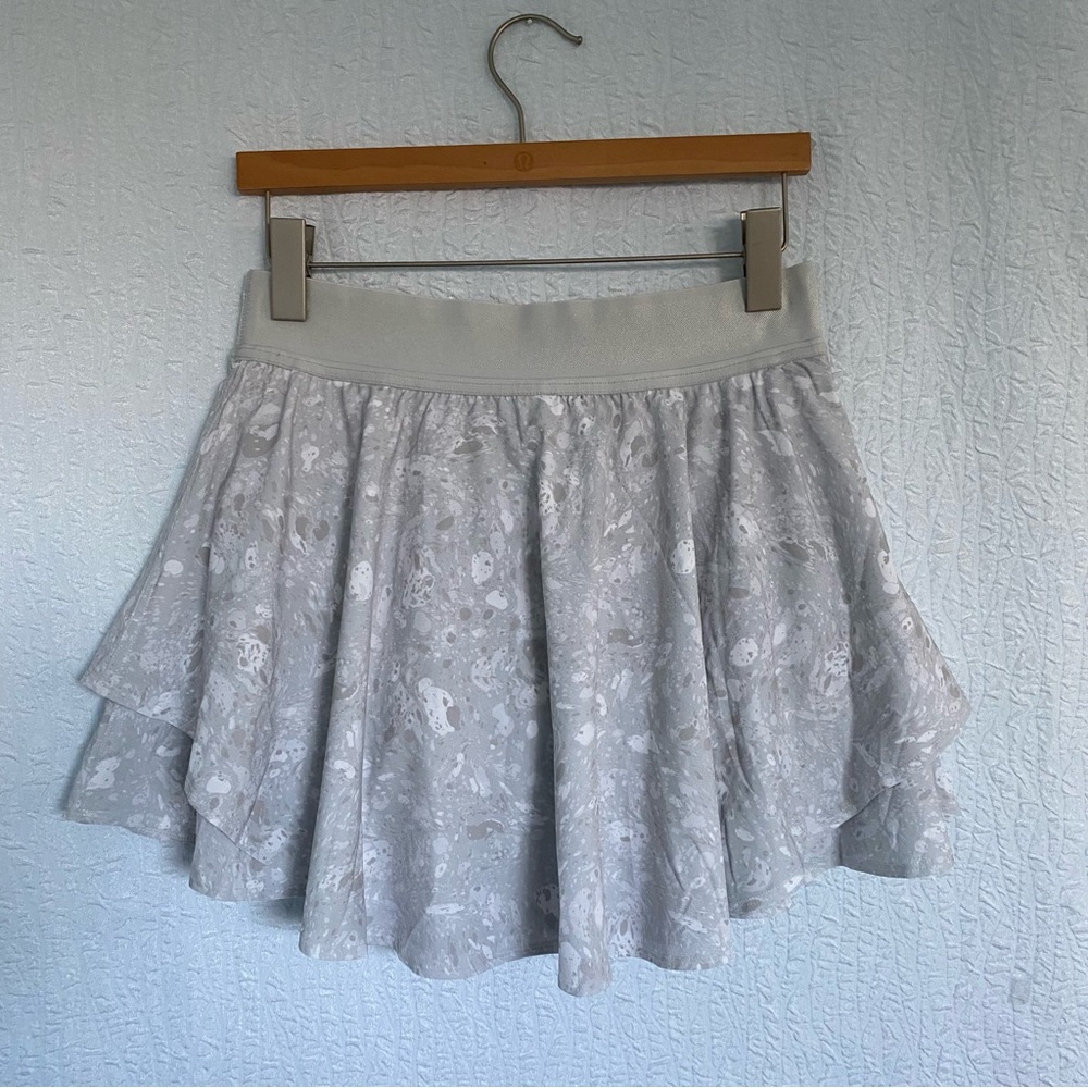 Lululemon Athletica Court Rival High Rise Light Gray Skirt Skort Tennis Run Golf - Picture 2 of 12
